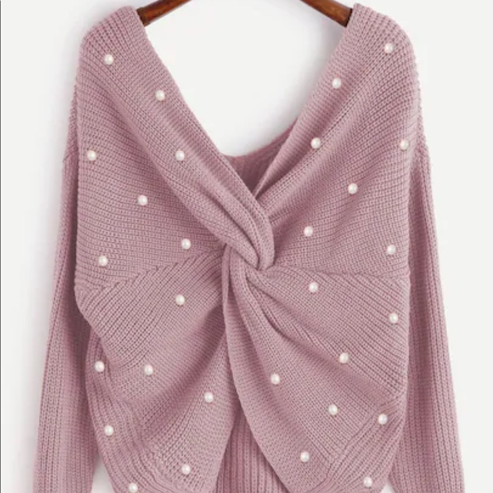 One size fits all knotted sweater !